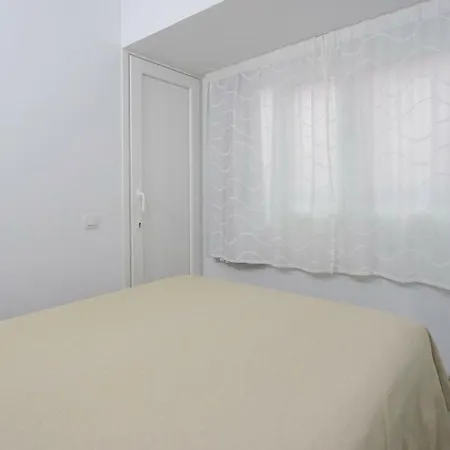 House Leyber Apartment *